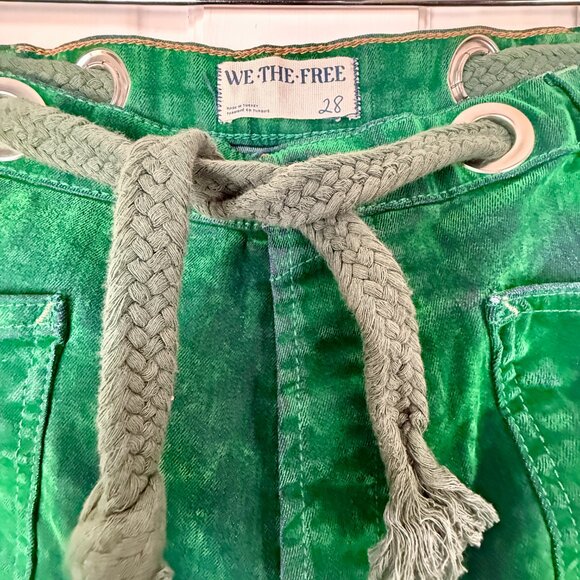 Free People We the Free Moxie Low Slung Flocked Barrel Jeans Kelly Green Size 28 - Picture 8 of 9